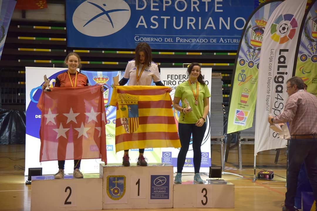 Arantxa Serrano tercera en Categoría Junior en arco compuesto